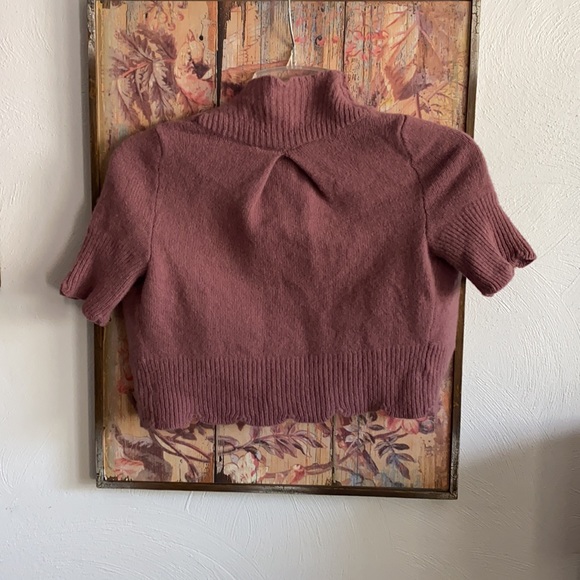NEW ANTHROPOLOGIE MOTH BRAND STRETCH 💯% WOOL SCALLOPED SHRUG CROP SWEATER XS - Picture 3 of 8